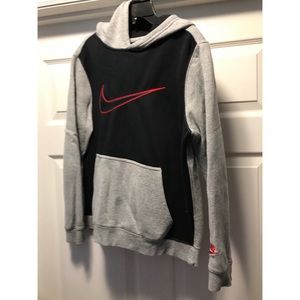 Boys nike hoodie.